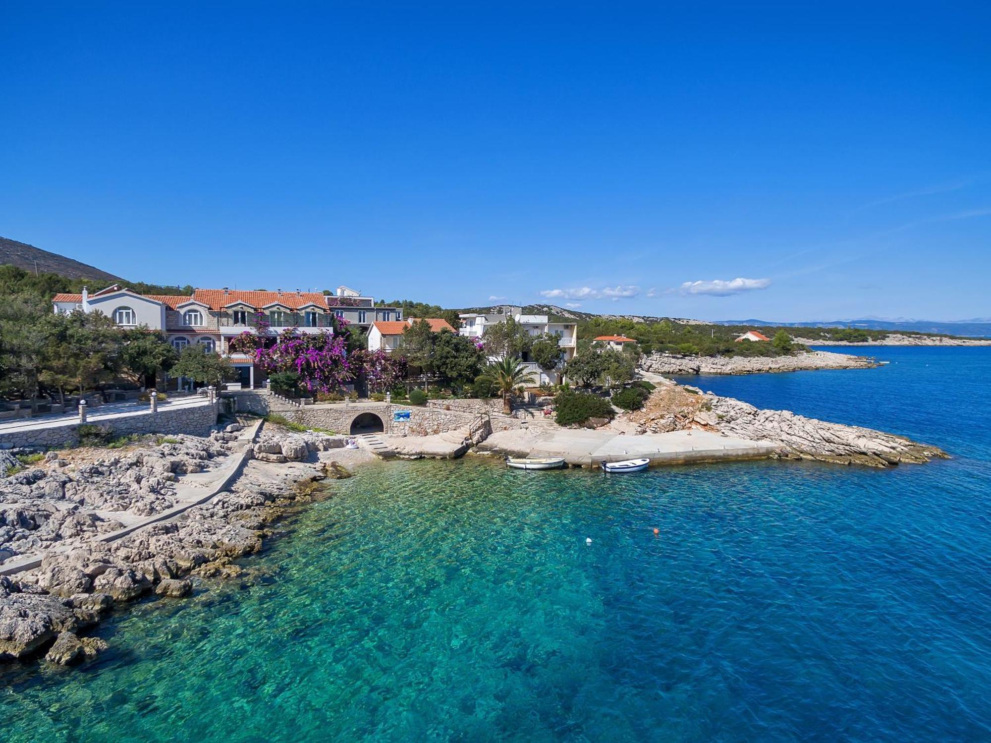 Apartmani Nikola Zastražišće 외부 사진